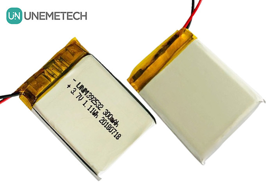 GPS Tracker Custom Lithium Polymer Battery / 3.7V 300mAh 392532 Rechargeable Lipo Battery